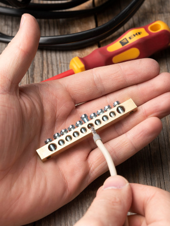 4dd98ef105537939f066a3cd3a3f1710