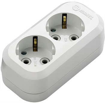 Разветвитель 2-м с заземл. Makel 