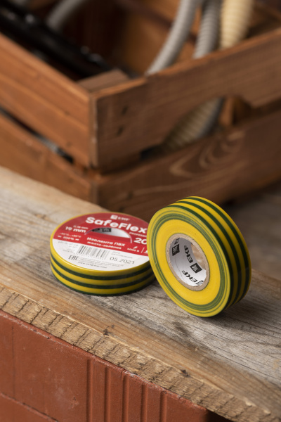 bf5aa7f1f8fd9e5a6cd1cf37eff7616c